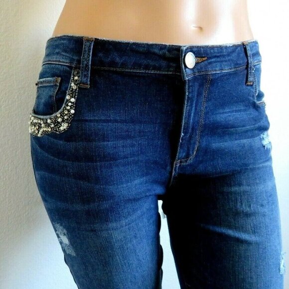 STS Blue Jeans Women's RHINESTONE Destructed Crop NWT - Picture 4 of 6